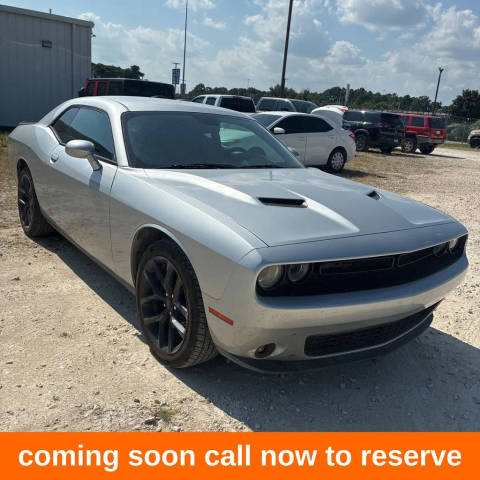 2020 Dodge Challenger SXT RWD photo