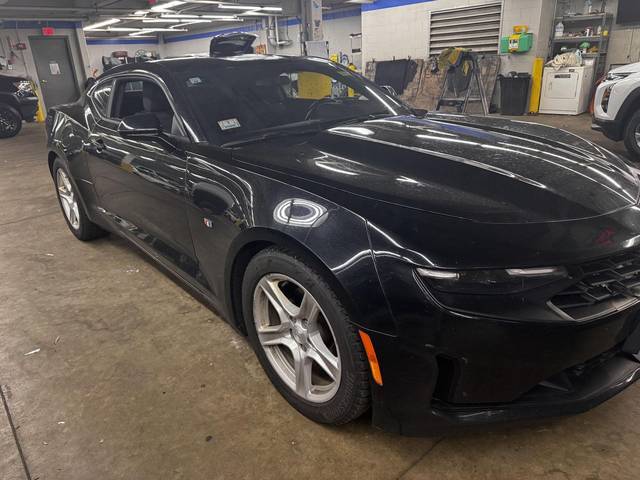 2019 Chevrolet Camaro 1LT RWD photo