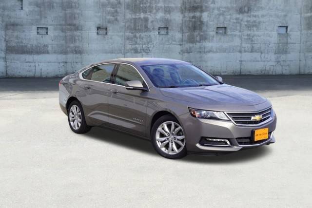 2019 Chevrolet Impala LT FWD photo