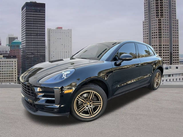 2020 Porsche Macan  AWD photo
