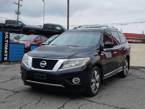 2015 Nissan Pathfinder Platinum FWD photo