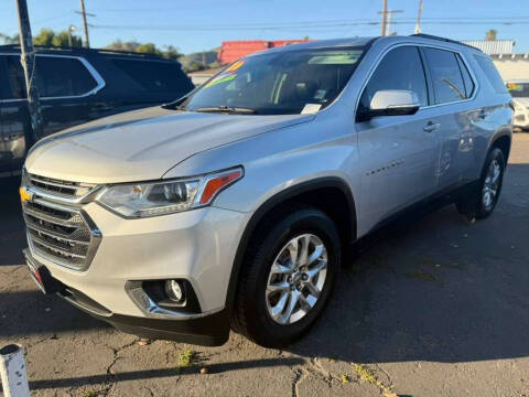 2020 Chevrolet Traverse LT Leather FWD photo