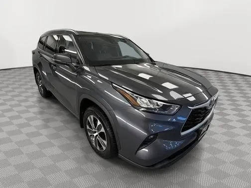 2020 Toyota Highlander XLE AWD photo