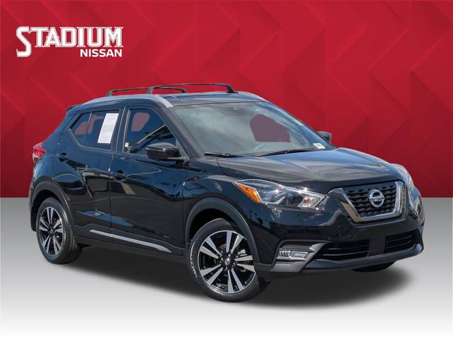 2020 Nissan Kicks SR FWD photo