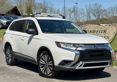 2020 Mitsubishi Outlander ES 4WD photo