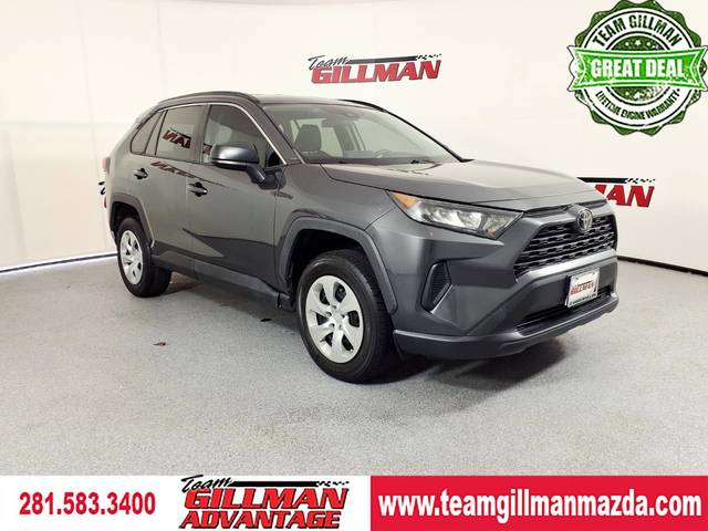 2020 Toyota RAV4 LE FWD photo