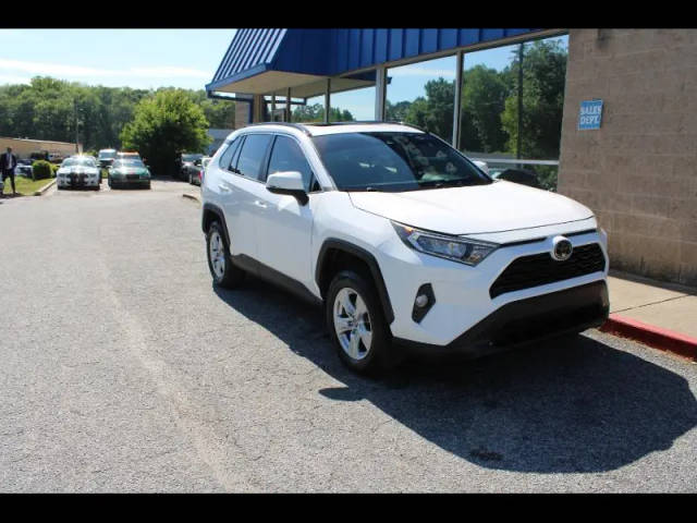 2019 Toyota RAV4 XLE AWD photo