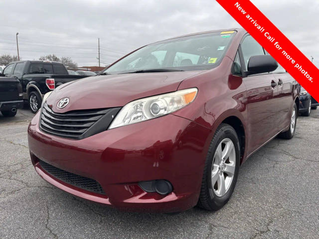 2015 Toyota Sienna L FWD photo