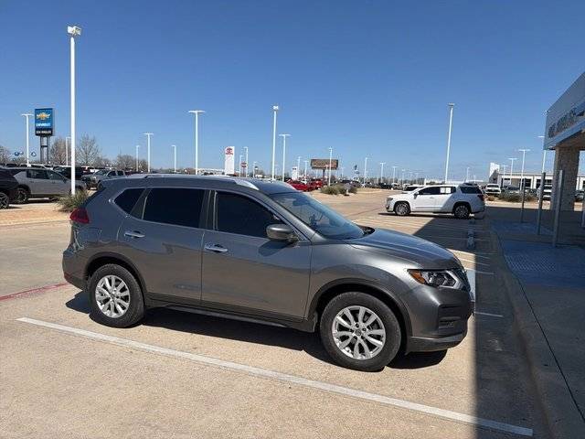 2020 Nissan Rogue SV FWD photo