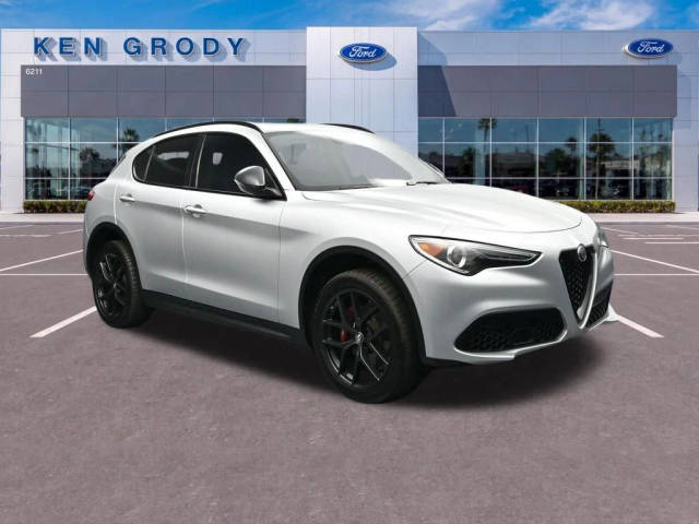 2020 Alfa Romeo Stelvio RWD photo