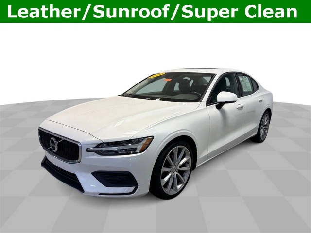 2020 Volvo S60 Momentum AWD photo