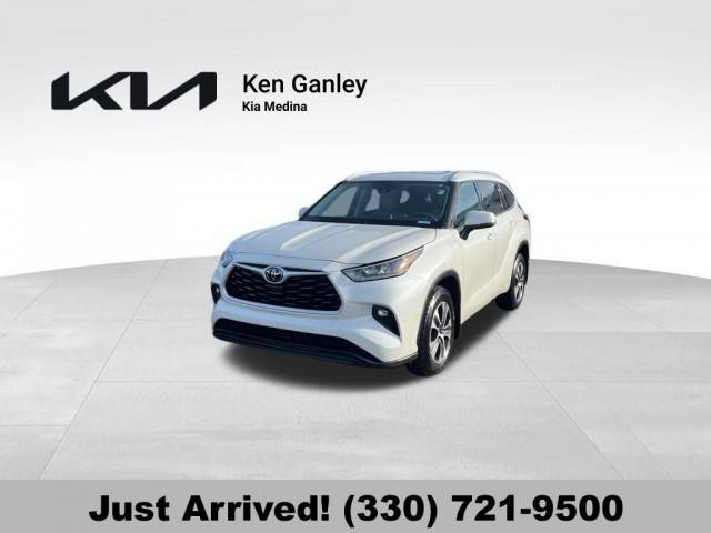 2020 Toyota Highlander XLE AWD photo