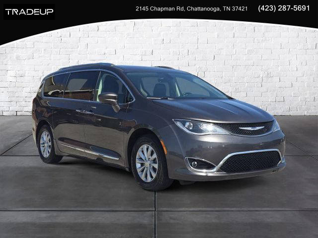 2019 Chrysler Pacifica Minivan Touring L FWD photo