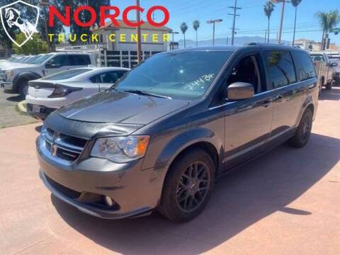 2018 Dodge Grand Caravan SXT FWD photo