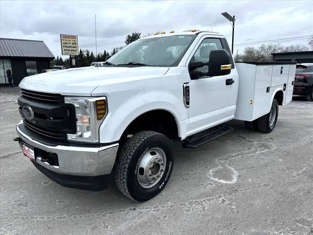 2019 Ford F-350 Super Duty XL 4WD photo