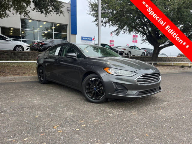 2020 Ford Fusion SE FWD photo
