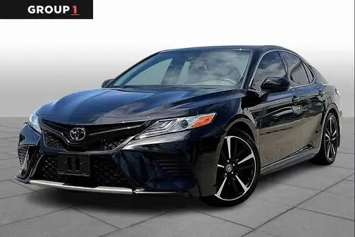 2020 Toyota Camry XSE FWD photo