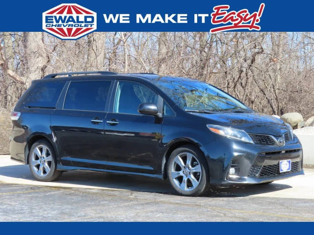 2018 Toyota Sienna SE Premium FWD photo