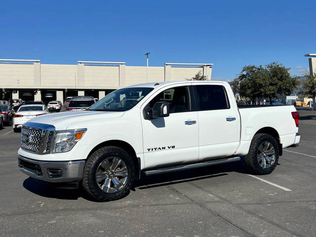 2019 Nissan Titan SV 4WD photo