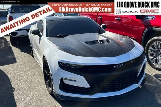 2020 Chevrolet Camaro LT1 RWD photo