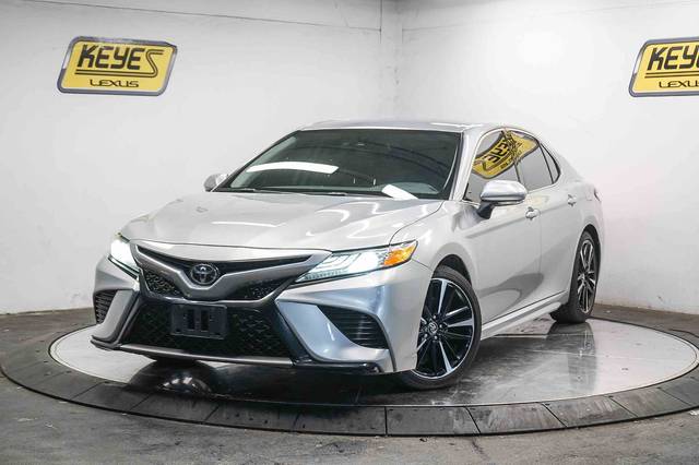 2020 Toyota Camry XSE FWD photo