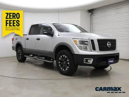 2019 Nissan Titan PRO-4X 4WD photo
