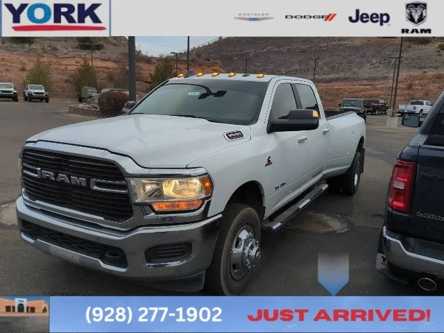 2019 Ram 3500 Big Horn 4WD photo