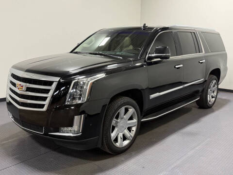 2019 Cadillac Escalade ESV Luxury 4WD photo