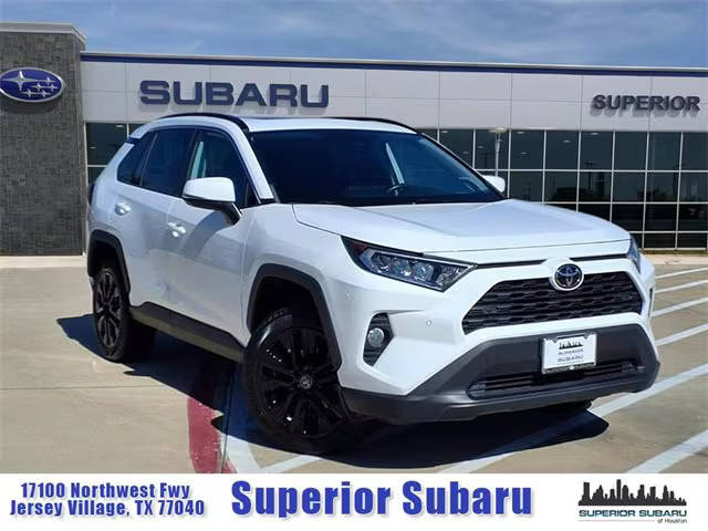 2020 Toyota RAV4 XLE Premium FWD photo