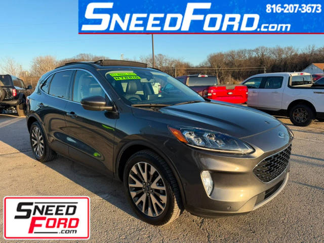 2020 Ford Escape Titanium Hybrid AWD photo