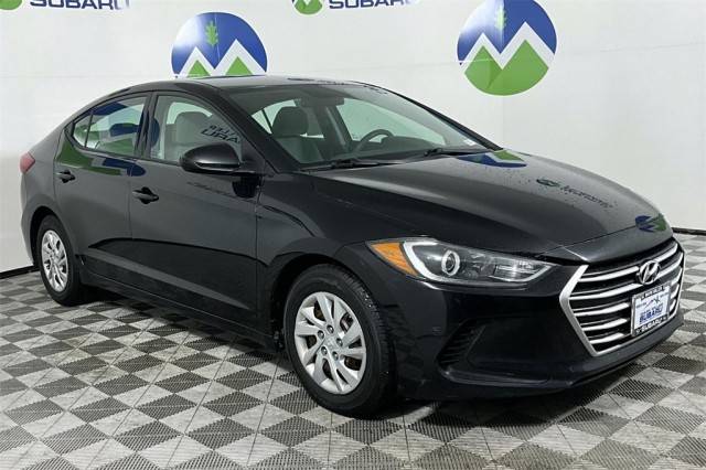 2017 Hyundai Elantra SE FWD photo