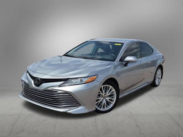 2020 Toyota Camry XLE FWD photo