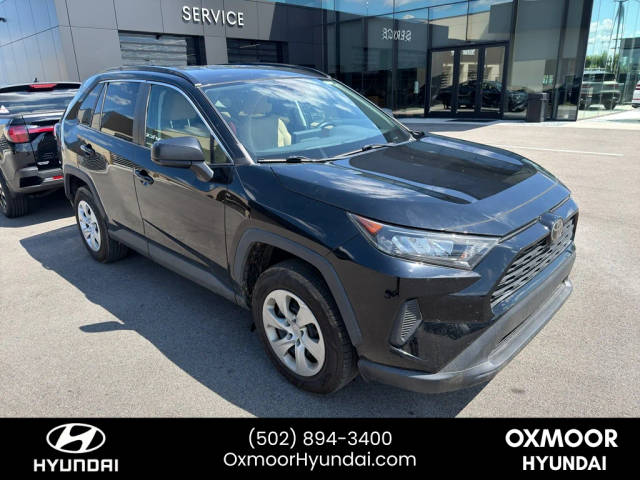 2020 Toyota RAV4 LE FWD photo