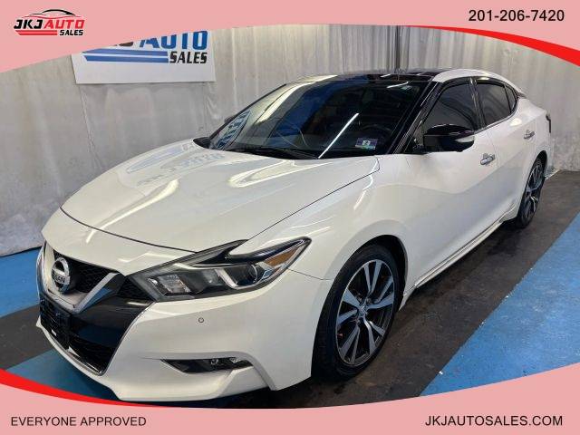 2017 Nissan Maxima Platinum FWD photo