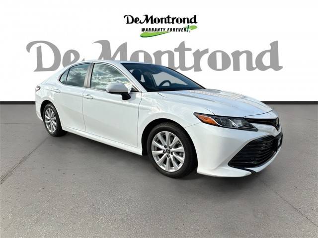 2019 Toyota Camry LE FWD photo