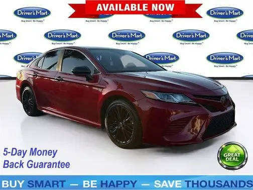 2020 Toyota Camry SE FWD photo