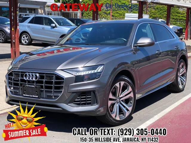 2020 Audi Q8 Prestige AWD photo