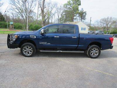 2019 Nissan Titan XD SL 4WD photo