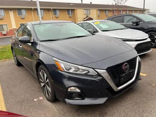 2020 Nissan Altima 2.5 SV AWD photo