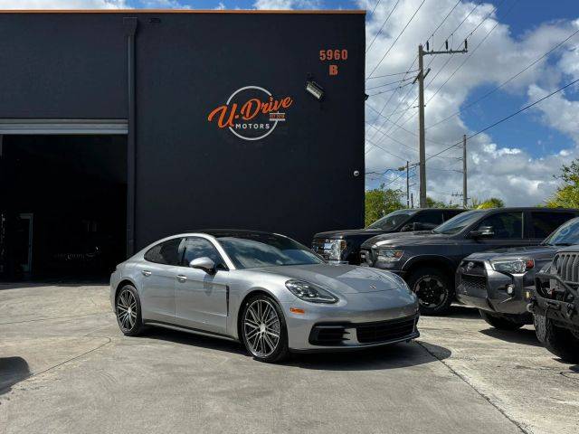 2020 Porsche Panamera 4 AWD photo