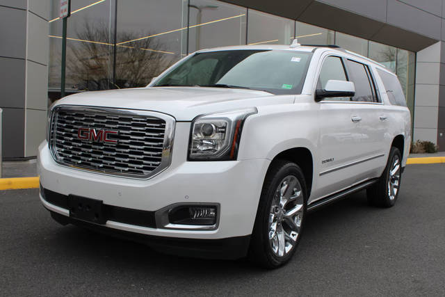 2020 GMC Yukon XL Denali 4WD photo