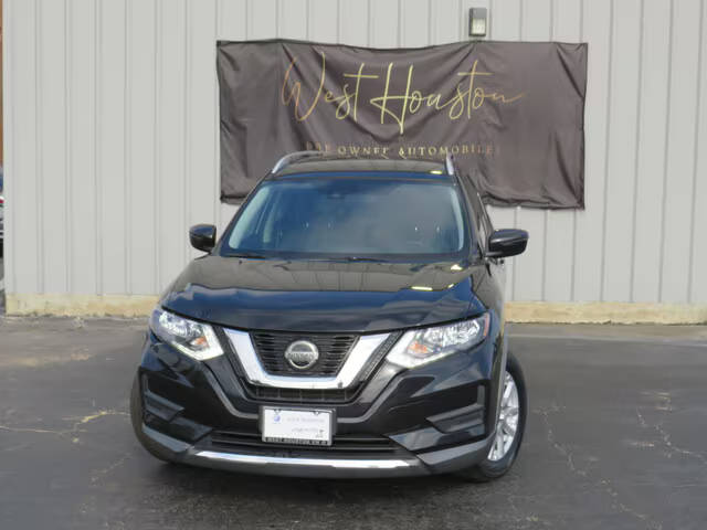 2020 Nissan Rogue SV FWD photo