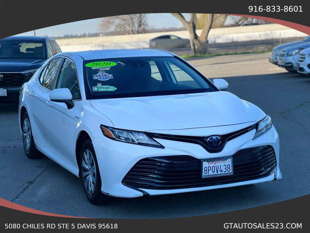2020 Toyota Camry Hybrid LE FWD photo