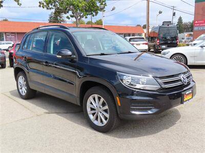 2017 Volkswagen Tiguan FWD photo