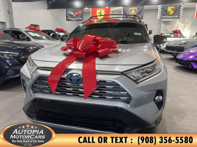 2020 Toyota RAV4 Hybrid XSE AWD photo