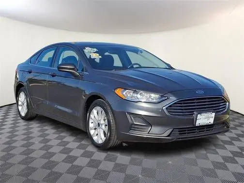 2020 Ford Fusion SE FWD photo