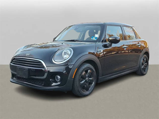 2020 MINI Hardtop 4 Door Cooper FWD photo