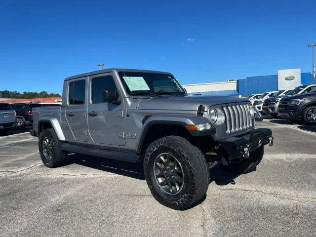 2020 Jeep Gladiator Overland 4WD photo