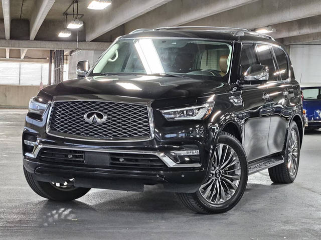 2020 Infiniti QX80 LUXE 4WD photo