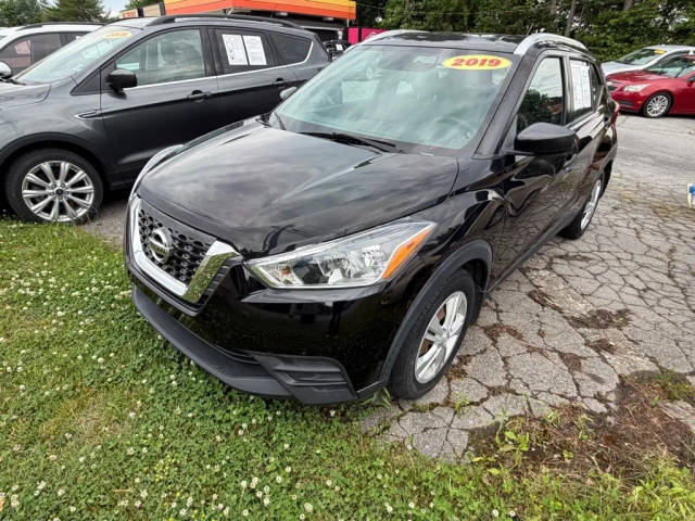 2019 Nissan Kicks S FWD photo